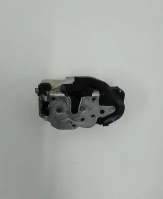 Opel Insignia A Rear door lock 13579566