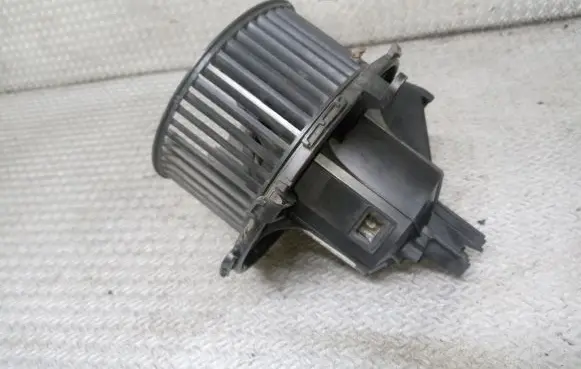 Opel Zafira B Heater fan/blower A3370GA