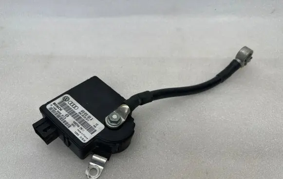 Audi A6 S6 C6 4F Power management control unit 4F0915181A 4F0910181E
