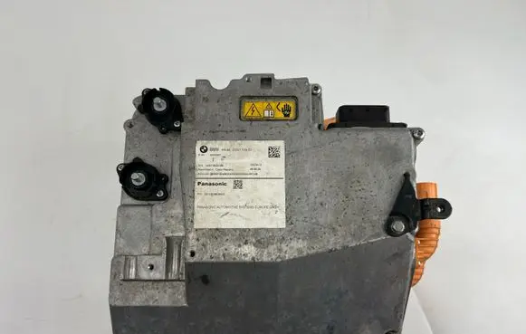 BMW iX1 Voltage converter inverter 5A93367 CCU110G02 24B219000186