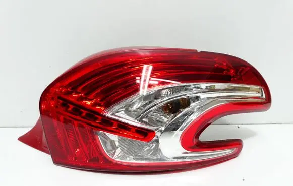 Peugeot 208 I Rear/tail lights 9672628380