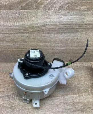 Toyota Prius (XW20) Heater fan/blower 8713047070 1172002913 WithPlug
