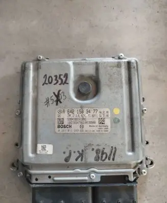 Mercedes-Benz R W251 Engine control unit/module a6421503477 0281013980