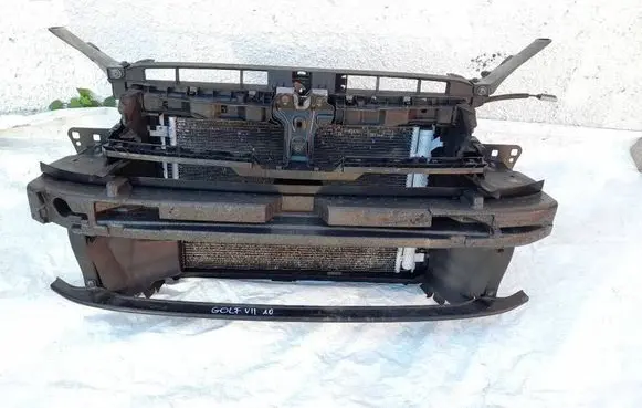Volkswagen Golf VII Radiator support slam panel 5Q0121251GQ