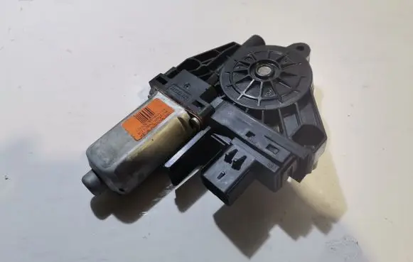 Dodge Durango Front door window regulator motor 931400104