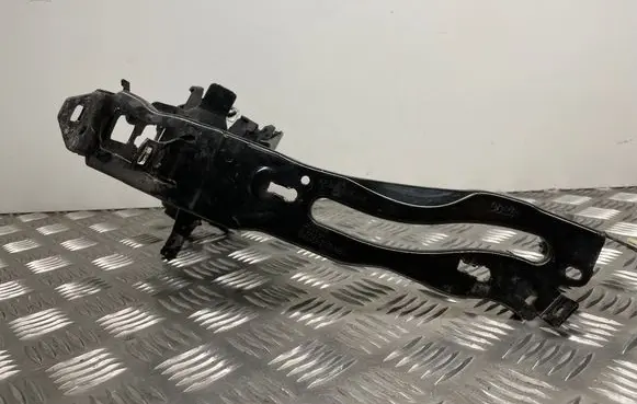Headlight/headlamp mounting bracket