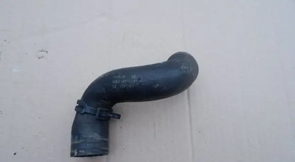 BMW 2 F46 Engine coolant pipe/hose 7617368 1387603