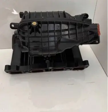 Mitsubishi Outlander Intake manifold 1540A069
