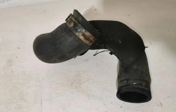 Opel Zafira A Engine coolant pipe/hose
