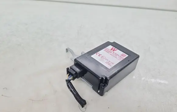 Toyota Prius+ (ZVW40) Tire pressure control unit 8976047020