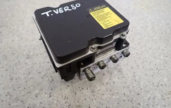 Toyota Verso ABS Pump 445400F031