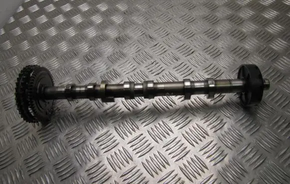 Mercedes-Benz E W211 Camshaft A6420503601 BV1092