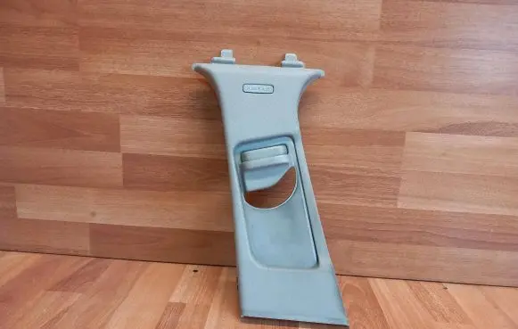 Mercedes-Benz C W204 (B) pillar trim (top) A2046902326 A20469023267K95 A20469037267K95