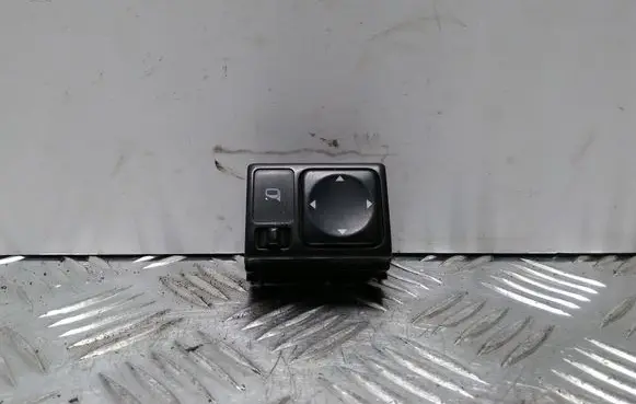 Nissan Murano Z50 Wing mirror switch 4Y26B