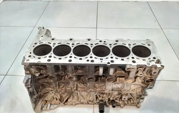 BMW X6 E71 Engine block 8506628