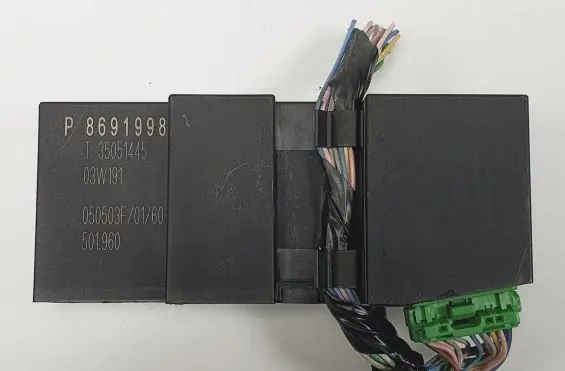 Volvo V70 ESP (stability system) control unit 8691998