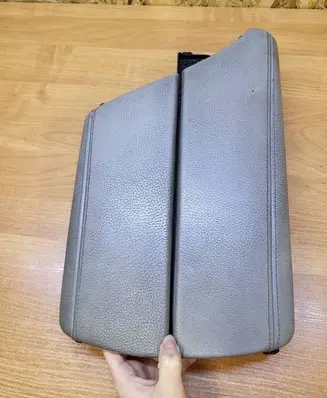 BMW 5 F10 F11 Armrest 1600319