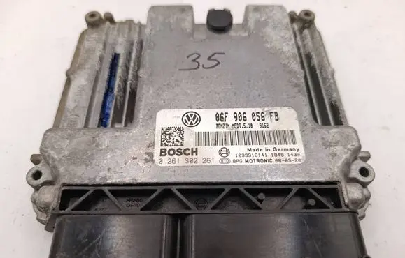 Volkswagen PASSAT B6 Engine control unit/module 06F906056FB 1039S16141 0261S02261