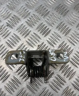 Land Rover Discovery 3 - LR3 Tailgate/trunk/boot hinge 131pka5e