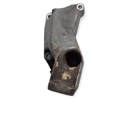 Volkswagen PASSAT B5.5 Engine mounting bracket 8D0199307