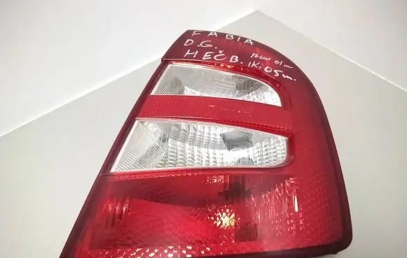 Skoda Fabia Mk1 (6Y) Rear/tail lights 6Y6945112B 6Y6945096B YU3X13404AB