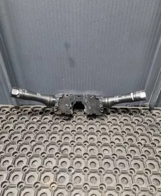 Nissan Juke I F15 Indicator stalk 14805SN