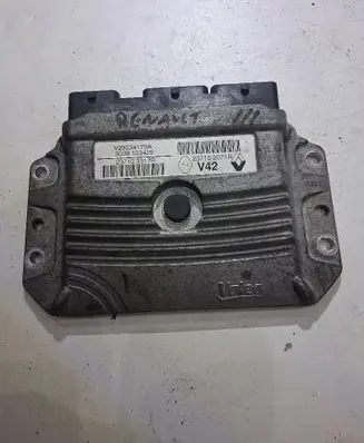 Renault Clio IV Engine control unit/module ECU 237102071R