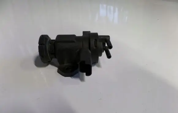 Peugeot 206 Vacuum valve 963570438020HDI