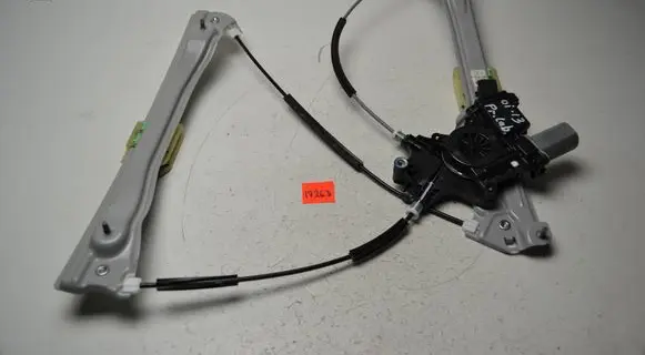 Opel Insignia B Front door window regulator with motor 39176501