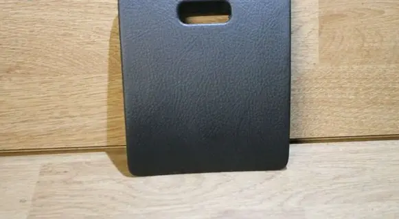 Toyota Avensis T250 Fuse box cover 5554005010