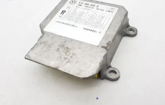 Volkswagen PASSAT B5.5 Airbag control unit/module 1C0909605B 5WK43124