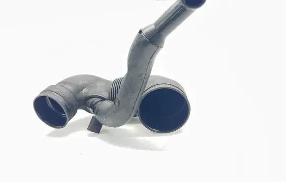 Mercedes-Benz CLK A209 C209 Turbo air intake inlet pipe/hose A6120940008