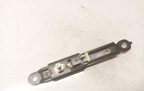 Toyota RAV 4 (XA30) Seat belt adjustment rail 