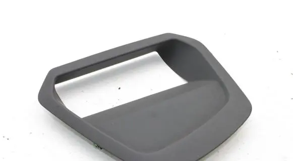 BMW 1 F40 Dashboard glove box trim 6823253