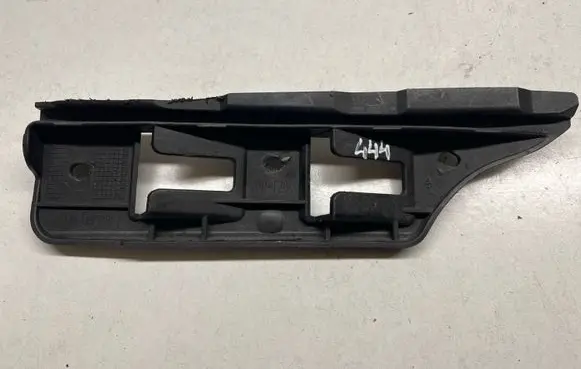 Volkswagen Golf V Front bumper mounting bracket 1K0807183