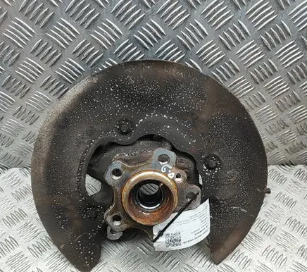 BMW 3 G20 G21 Rear wheel hub 6898480