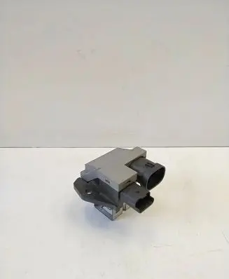Coolant fan relay