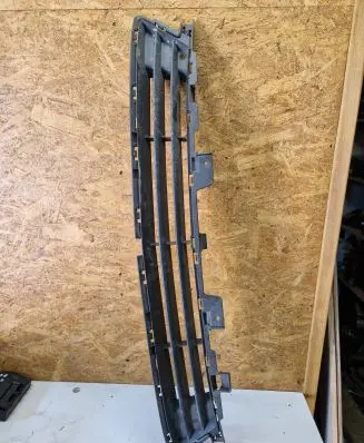 Opel Zafira C Front bumper lower grill 39079784 341601492