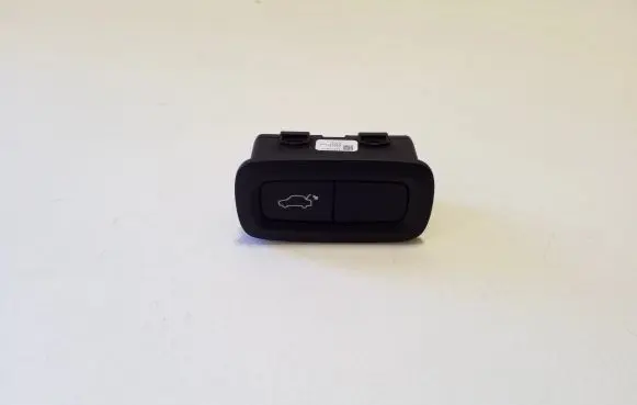 Volvo XC60 Tailgate/boot open switch button 31674800