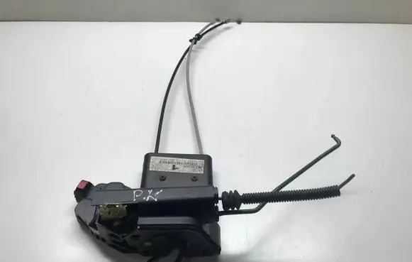 KIA Sportage Front door lock 813101F010