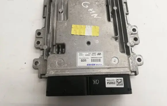 Hyundai Tucson TL Engine control unit/module 391992U000 9001230068KE