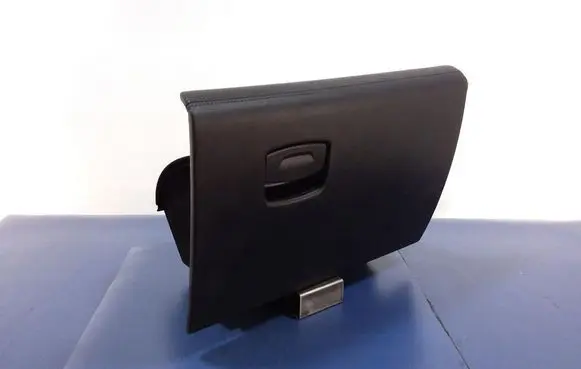 Renault Koleos II Glove box 682525546R