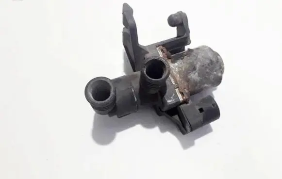 BMW 3 E36 Coolant heater control valve 1387846 1147412052
