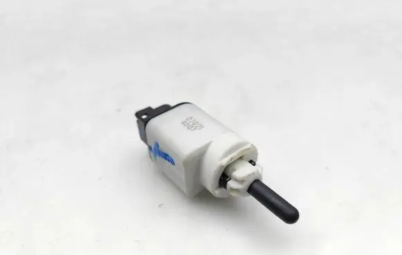 Peugeot 2008 II Brake pedal sensor switch 9813503180