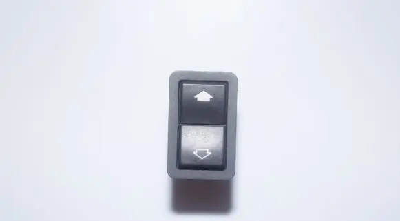 BMW 5 E39 Electric window control switch 8368974