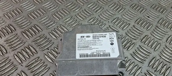 Hyundai Tucson TL Airbag control unit/module 95910D7630
