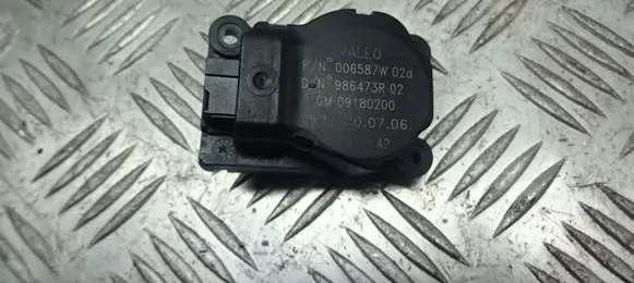 Opel Vectra C A/C air flow flap actuator/motor 09180200