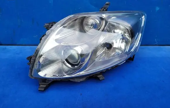 Toyota Auris 150 Headlight/headlamp 8115002530 GRAFIT