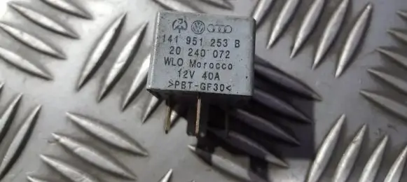 Volkswagen Golf IV Other relay 141951253b 20240072