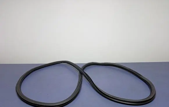 Audi Q4 Sportback e-tron Front door rubber seal 11A867911B